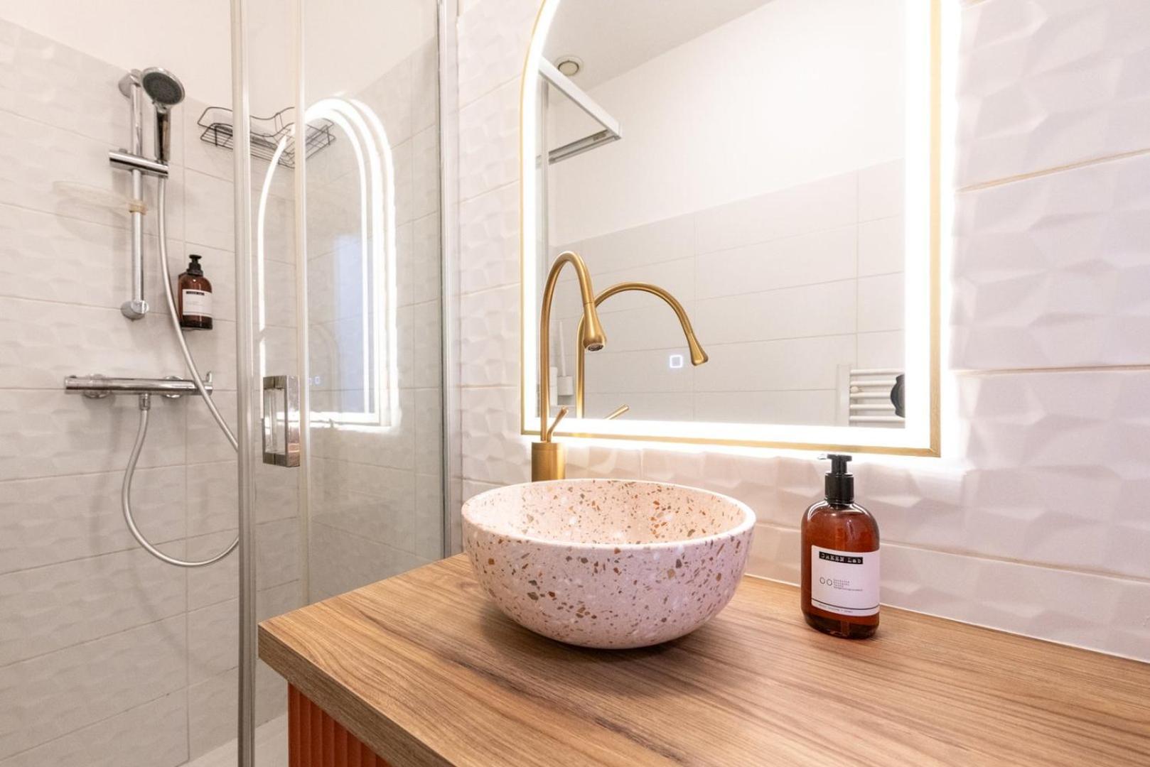 Apartmán Le Hirvi - Cocon Zen Et Epure A 10Min Vieux Lyon Exteriér fotografie